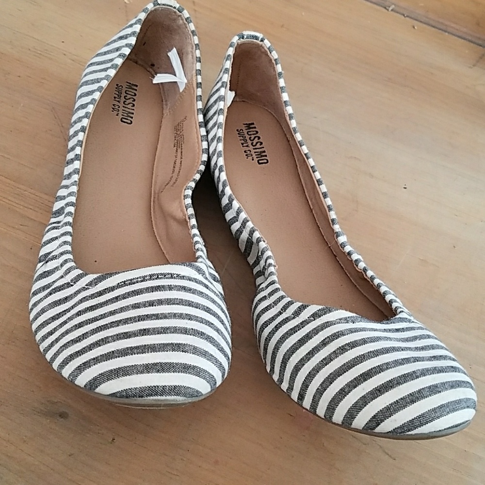 Mossimo Ona Round Toe Ballet Flats